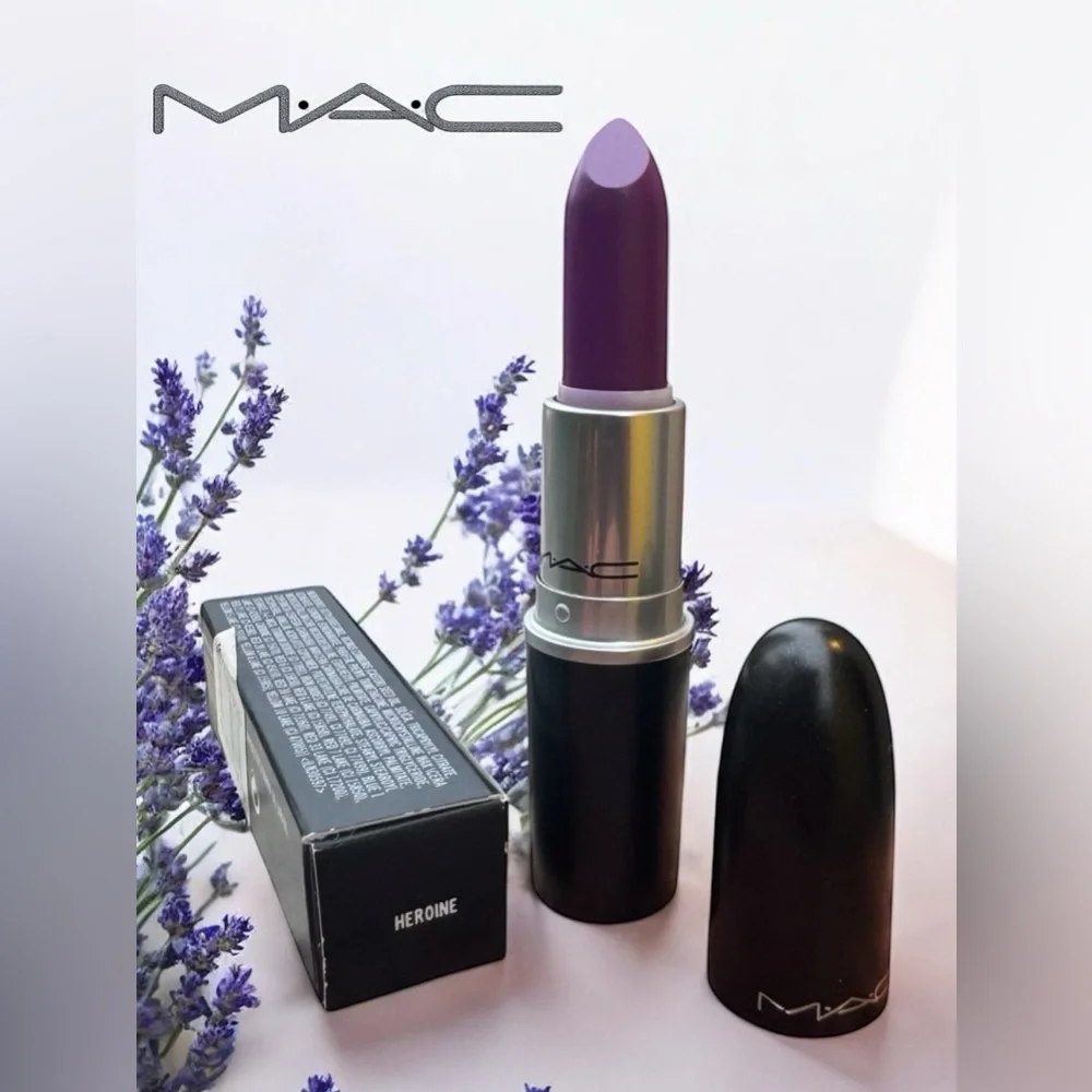 MAC HEROINE Matte Lipstick. NEW IN BOX.